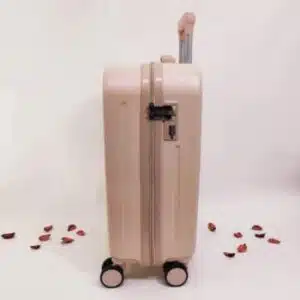 מזוודה קטנה ורודה לילדות