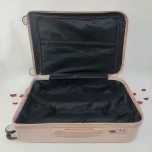 מזוודה טרולי