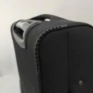 מזוודה קטנה 20"