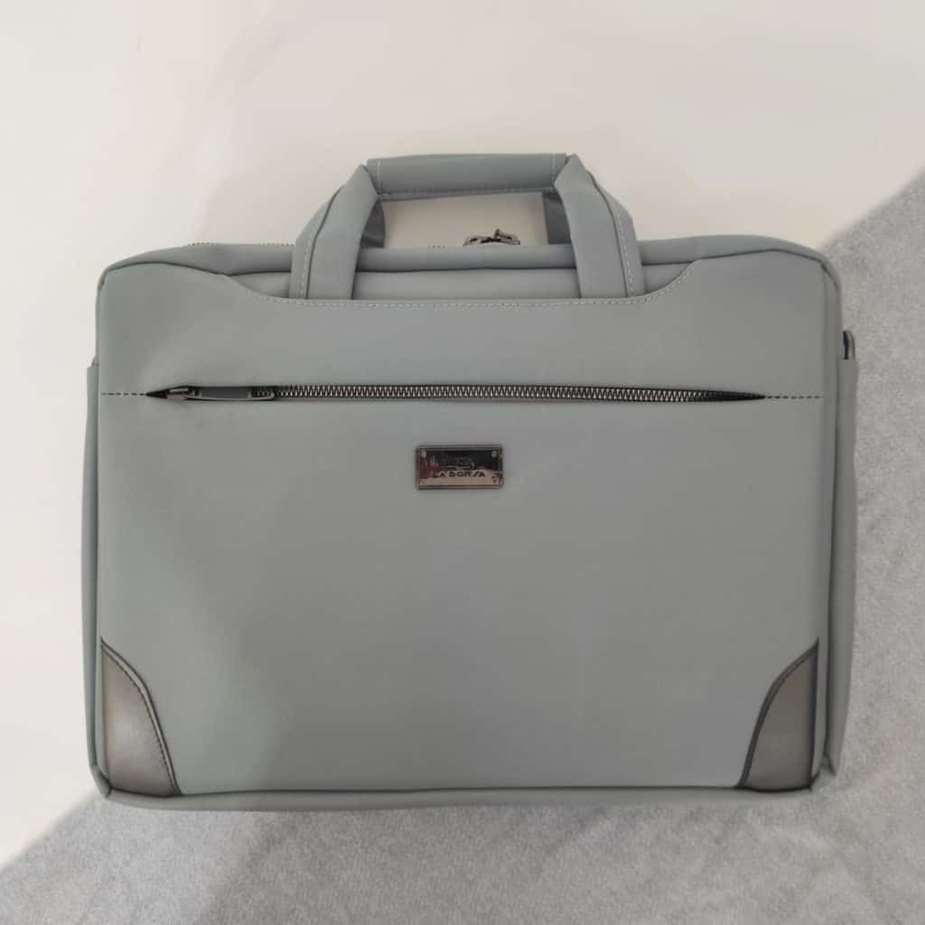 תיק למחשב נייד