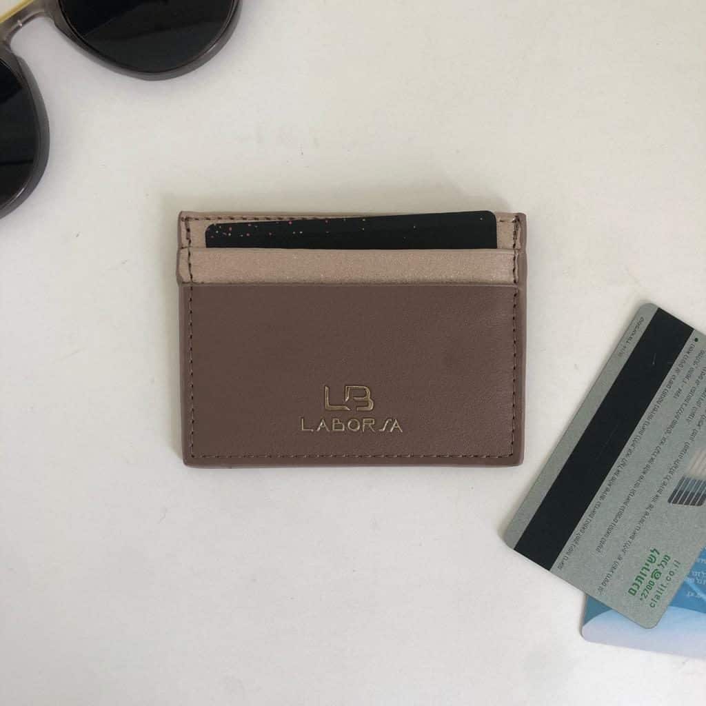 ארנק כרטיסים