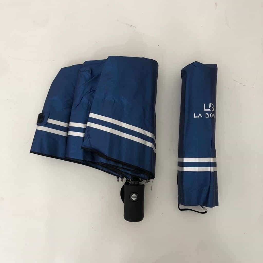 מטריה מתקפלת