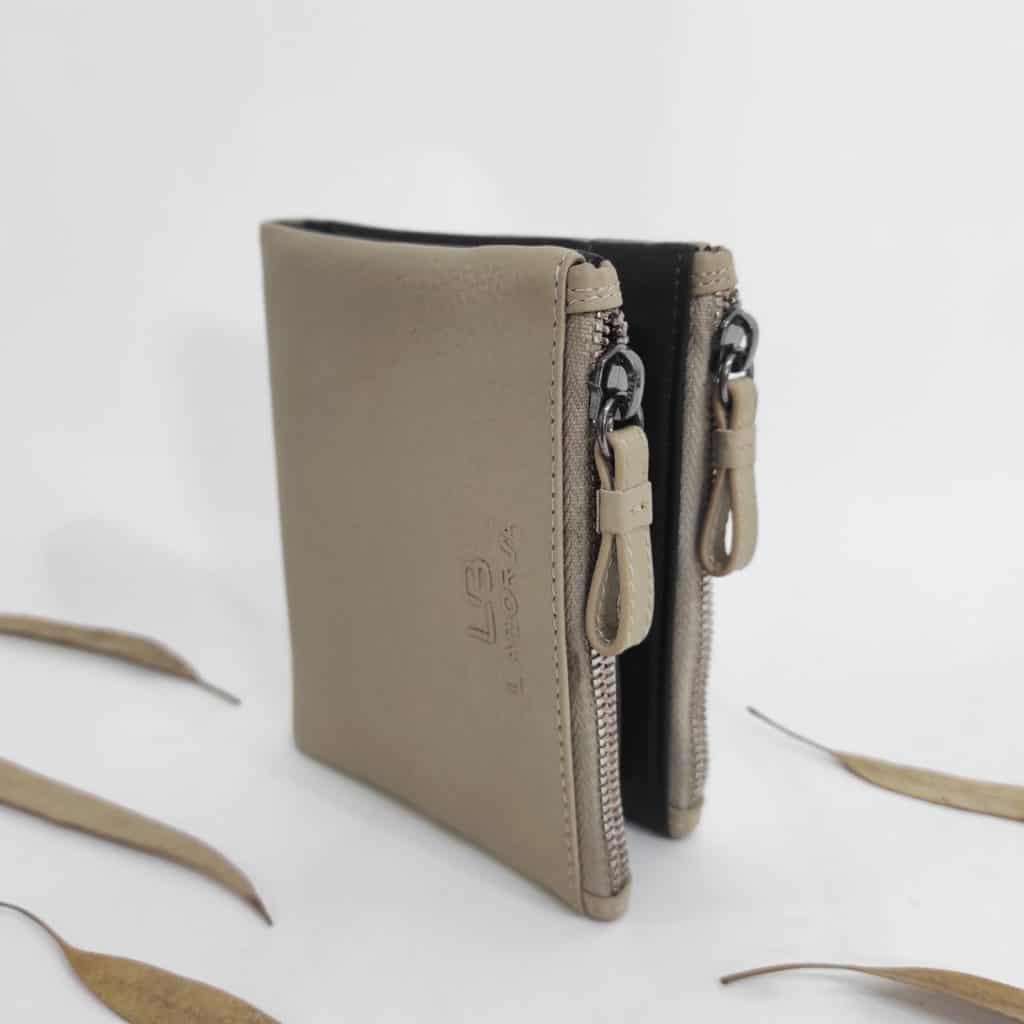 ארנקי עור לנשים