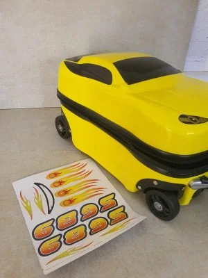 מזוודה בימבה צהובה בוהקת עם גימור מבריק — תמונה 2